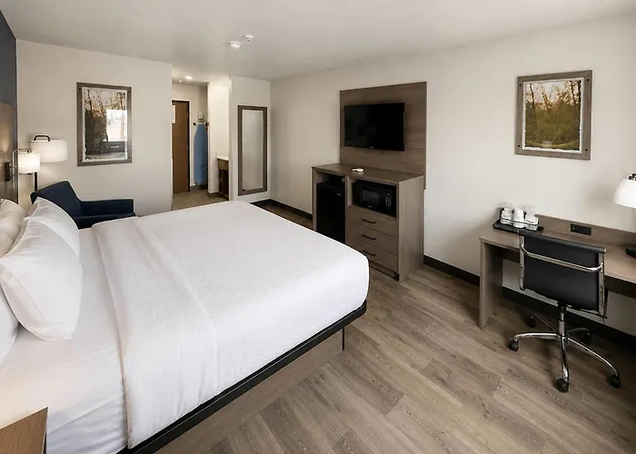 Majestic Canyon Lodge, A Dazzler Select By Wyndham Hotel Williams