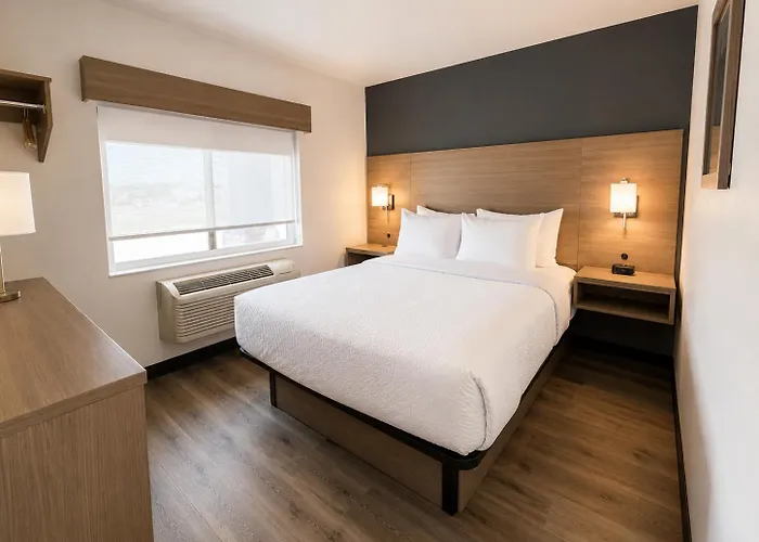 Majestic Canyon Lodge, A Dazzler Select By Wyndham 3* Williams