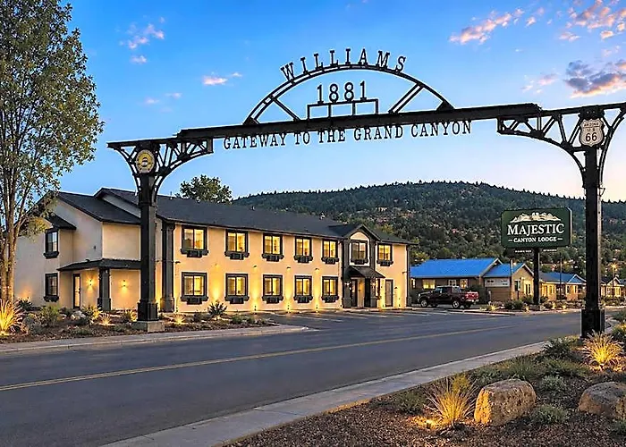 Majestic Canyon Lodge, A Dazzler Select By Wyndham Hotel Williams